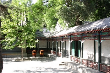 Tongzhi held prisoner here by Empress Cixi